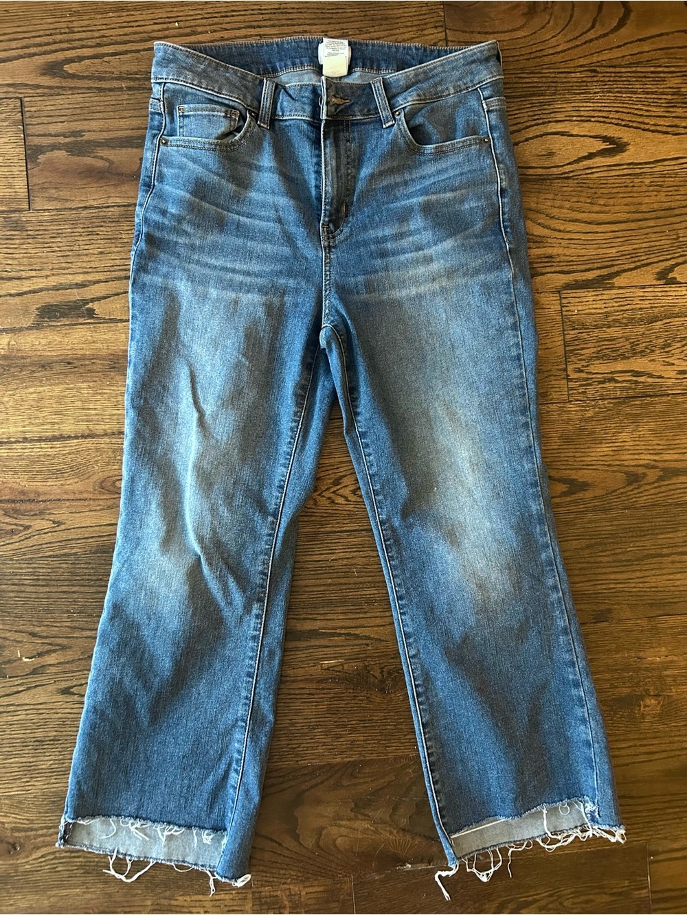 Time and Tru Blue Women’s Cropped Raw-Hem Jeans